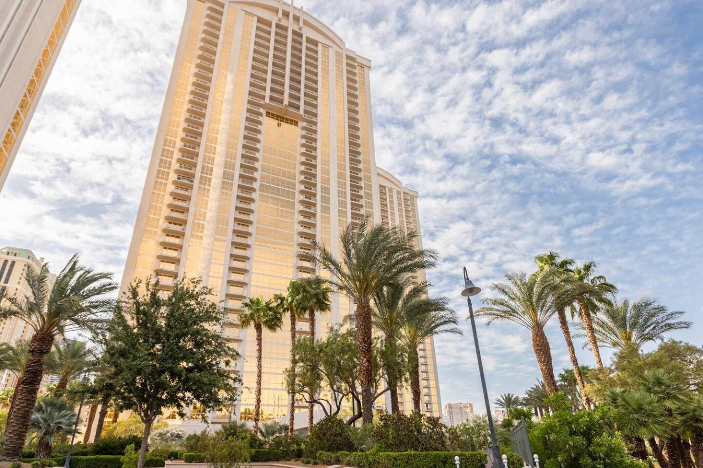 Mgm Signature Towers By Fantasticstay Las Vegas Eksteriør billede